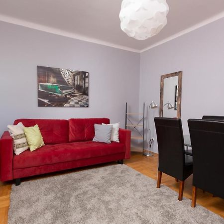 Metro Politechnika Studio Konstytucji By Renters Apartment Warsaw Luaran gambar